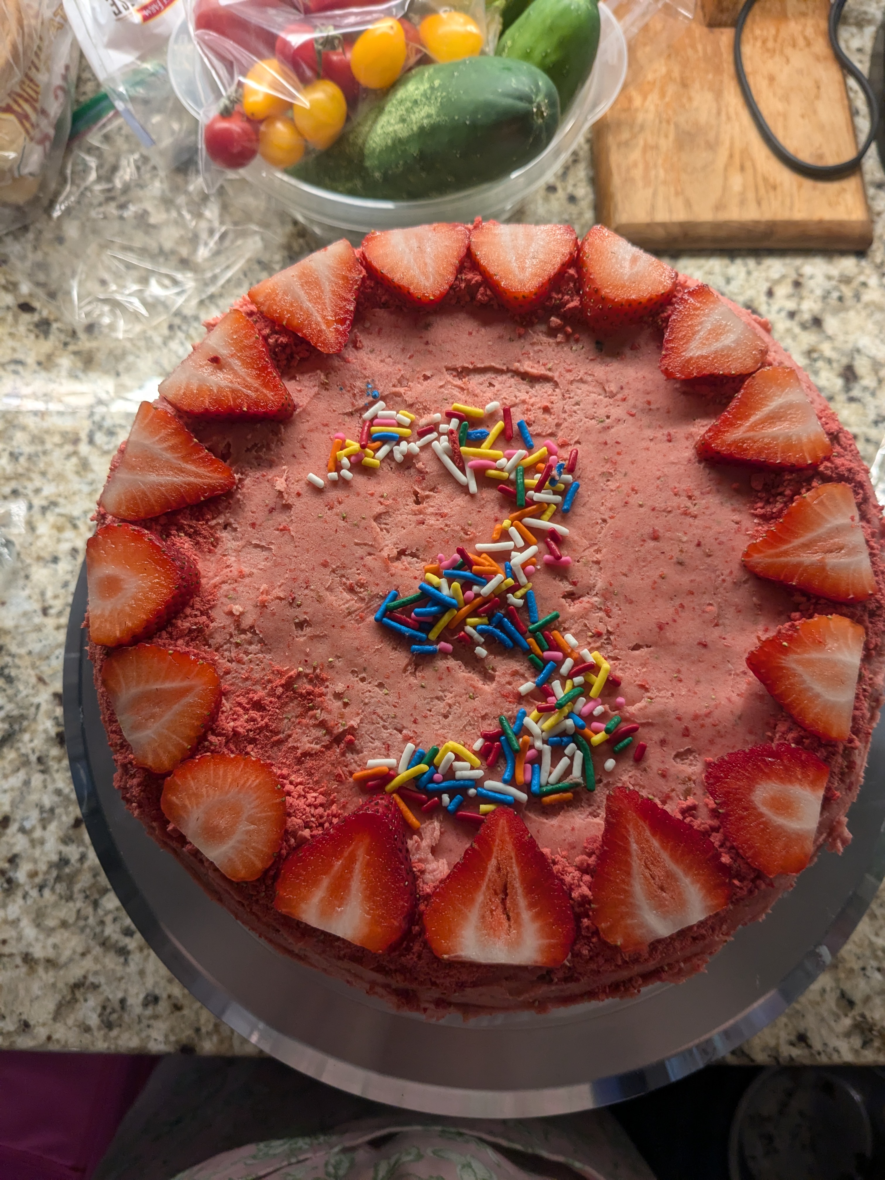 Vanilla cake with Raspberry Frosting and Strawberries
